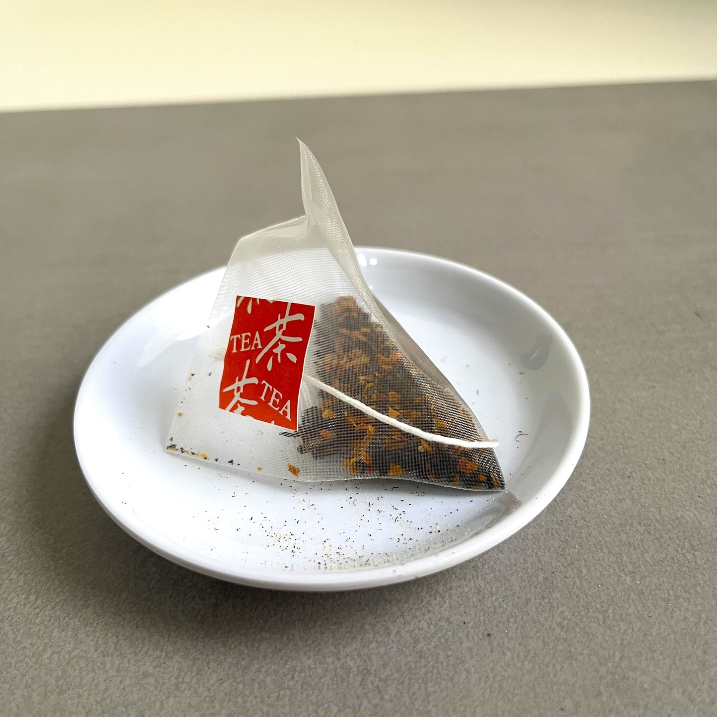 Japanese Black Tea with Mango Flavor 0.70 oz (20 g) / 2g × 10 Tea Bags